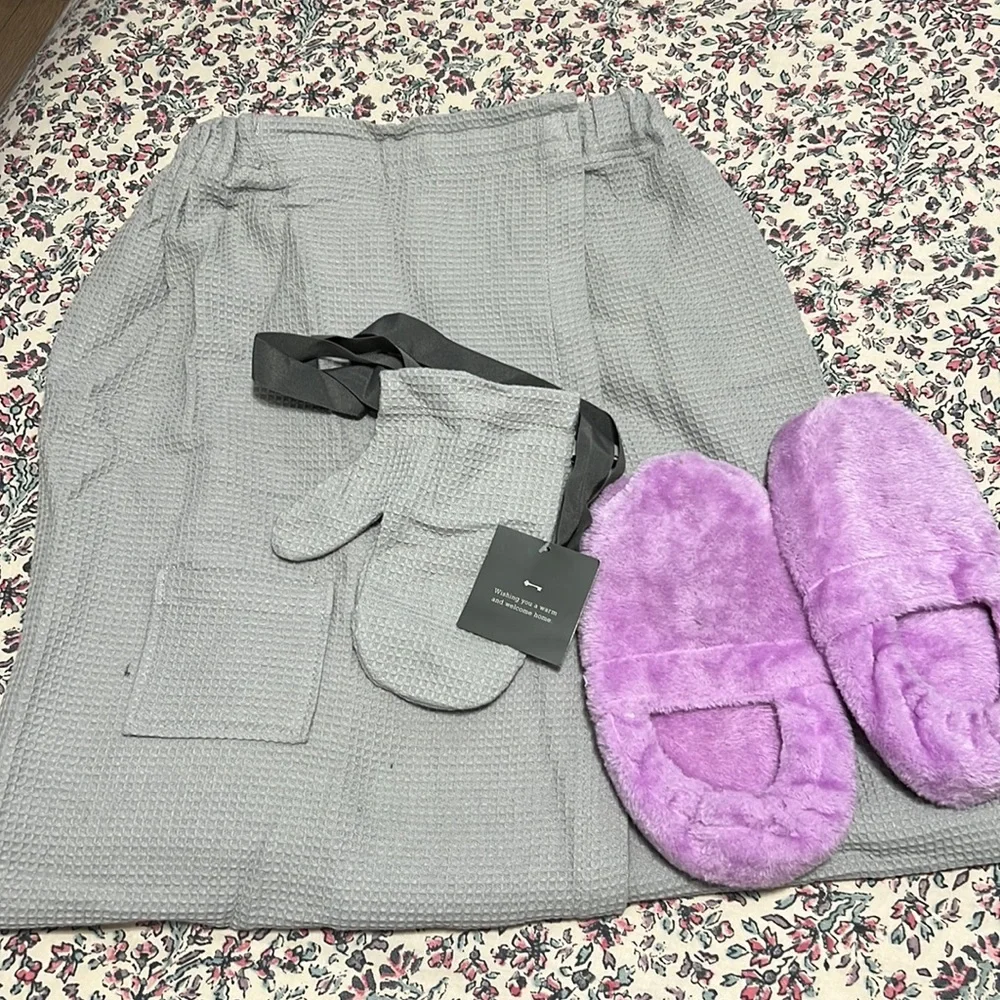 SOLDDDDDDDDD SOLDDDDDDDDDDDDDDDDbathroom mat w8 pieces